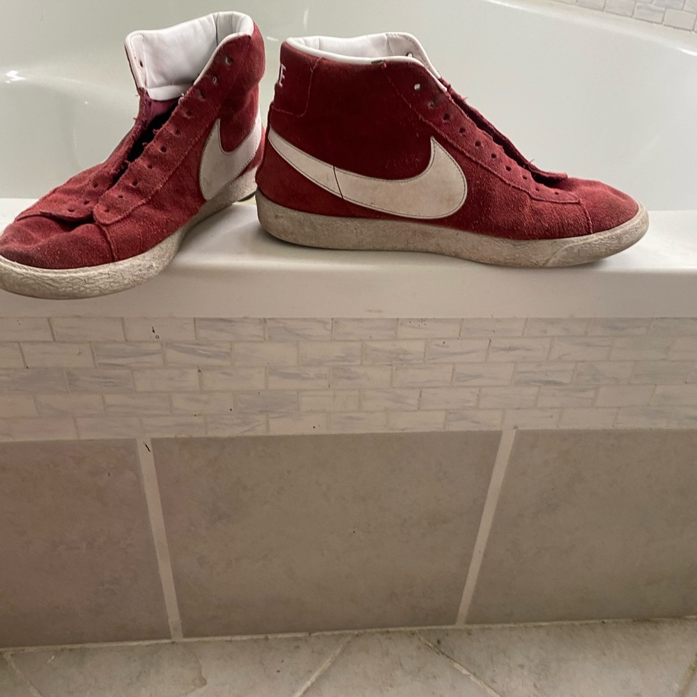 Men’s red suede blazers size 9